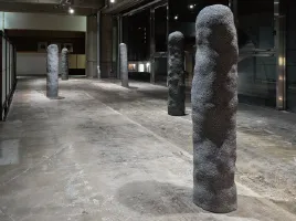 《⽯の軀 2016》 Photo:Nobutada Omote