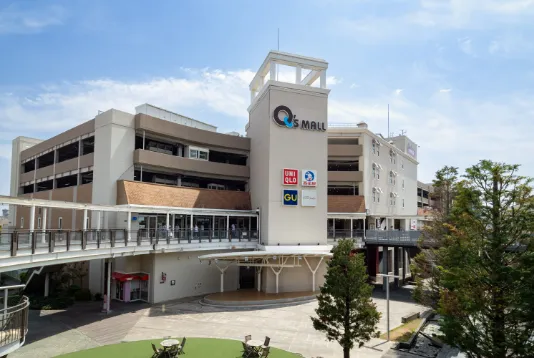   みのおキューズモール（車6分／約1,910m）